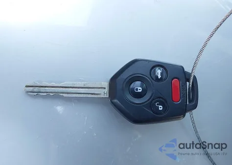 2018 Subaru Impreza 2.0I Premium из США, поврежденный, VIN 4S3GKAB68J3600894